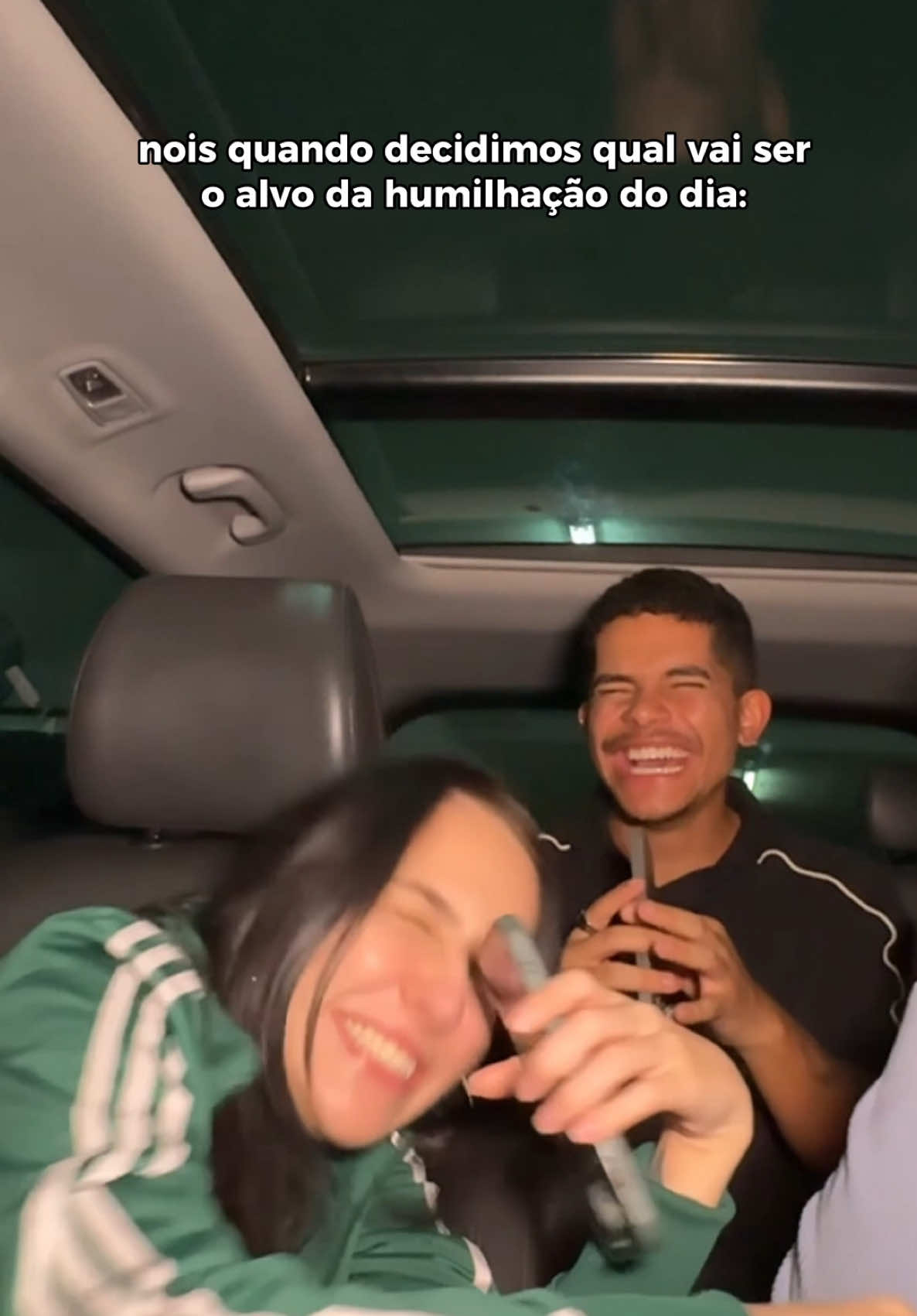 A post by @doarda on TikTok caption: a pobi da sofia  @Sofia Santino @ciclopin @Pograma 
