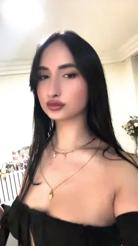 A post by @sarasabatelli on TikTok