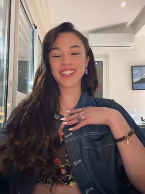 A post by @maryesp_ on TikTok caption: troppo divertente 