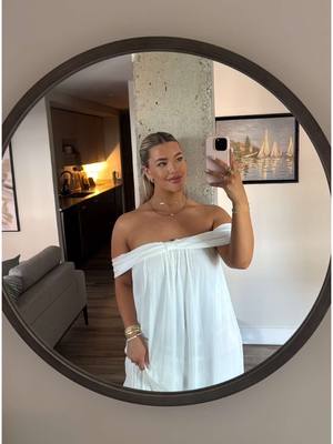 A post by @samanthaalfred on TikTok caption: What I’m wearing on my bachelorette as a midsize girly 🥥✨🤍🐚 ##bacheloretteparty##bachelorettetrip##bacheloretteoutfit##bride2025##bridaloutfit##midsizefashion##midsizetiktok##styleinspo #creatorsearchinsights 