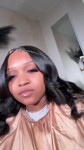 A post by @ on TikTok caption: quick weave tea 🤌🏽