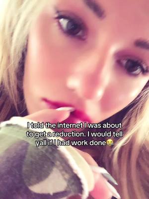 A post by @breckiehill on TikTok caption: im all natural other than lip filler, ive tried forehead botox before and didnt like it ❤️