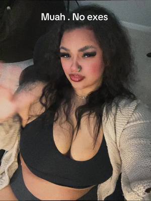 A post by @lehxiann on TikTok caption: Eggzacklee #fy #wlw #lgbt #femsoftiktok 
