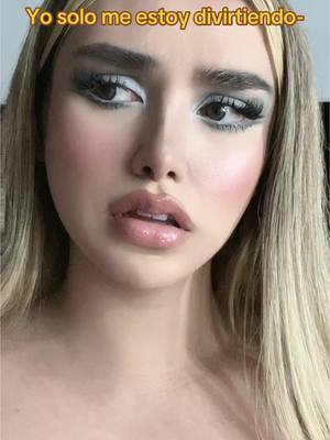 A post by @.mirandah on TikTok caption: Pov: se ha escapado un paciente del hospital psiquiátrico #destacame #foryou #parati 