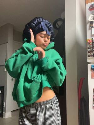 A post by @itsellerzz on TikTok caption: Sc @Davy&Melo✨ 