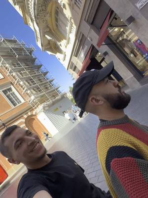 A post by @youssefswatts on TikTok caption: Juste avant d’aller au Musée Imaginaire (j’aime trop Toulouse j’ai plus envie de repartir) 