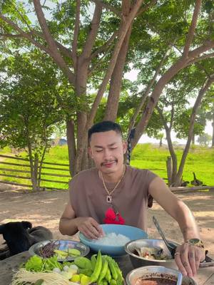 A post by @aungchanaye on TikTok caption: ခ်မ္း ရြာေလးကို အလည္မလာခ်င္ၾကဘူးလာ ✌️ခဗ်ာႀကီးကို အရမ္းလြမ္းမိ😙