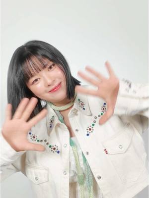 A post by @twice_tiktok_officialjp on TikTok caption: TWICE 5th BEST ALBUM『#TWICE5』 2025.05.14 Release ONE SPARK -Japanese ver.-  #JEONGYEON 眩しく美しい 痛みでも  𝓘𝓽'𝓼 𝓸𝓾𝓻 𝓰𝓸𝓵𝓭𝓮𝓷 𝓭𝓪𝔂𝓼💎 🧺 More Details https://www.twicejapan.com/feature/5th_bestalbum #TWICE #TWICE5 #ONESPARK