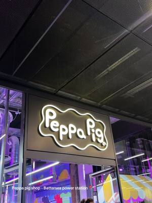 A post by @alexandraxbx1 on TikTok caption: @Peppa Pig congratulations on having a girl mummy pig 🐽💓 #mummypig #peppapig #peppapiglondon 
