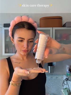 A post by @sonocamillina on TikTok caption: trovate tutti i miei prodotti preferiti di skin care sulla mia vetrina amazon (link in bio)🩷 aff/ad