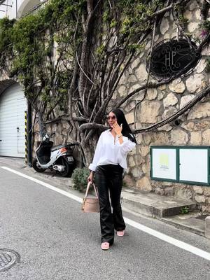 A post by @bianca.ana.maria__ on TikTok caption: #positano #italy🇮🇹 