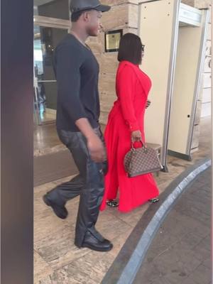 A post by @coachhamond on TikTok caption: C’est Conakry qui est doux à l’heure là 🥰🥰🥰🥰🔥🔥 look by @AH'FR 