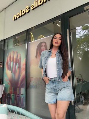 A post by @aydas on TikTok caption: Qadasini alim 🙈🩵 #aydasteam #dubai #azerbaijan #fyp #foryou @slayynails 