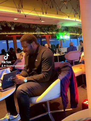 A post by @floreturquoise237 on TikTok caption: #pourtoii @House of Challenge  @Mr prank  🇨🇲  @Floreturquoise237 