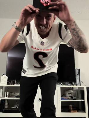 A post by @seanfogelson513 on TikTok caption: A NFL draft at a MLB stadium!! 😂 #fyp #funny #draft #loveyall 