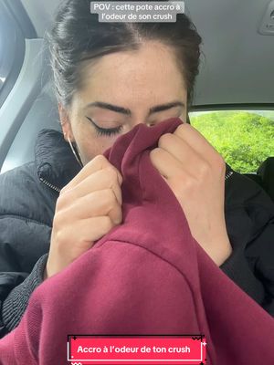 A post by @shayvise on TikTok caption: Des fans d’odeurs de sweat ou de pulls par ici ? 🤣🤣🤣🤣 #humour #pourtoi #foryou 