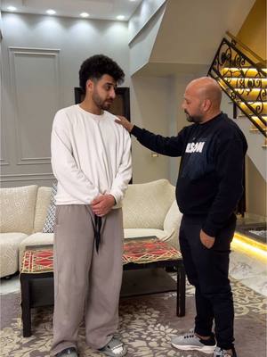 A post by @seifftareekk33 on TikTok caption: رجل اعمي يختبر الموظفين لكن بطريقه غريبه..‼️😱(الجزء التاني)💔