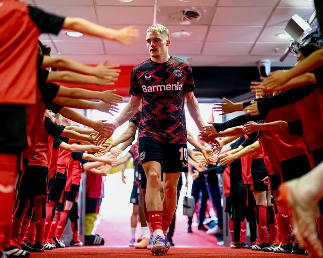 A post by @flowirtz on TikTok caption: 📍Bayarena  +3 enjoy the weekend 🙏