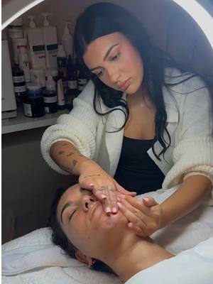 A post by @peakbeautystudio on TikTok caption: where results meet relaxation <3 #esthetician #esthitok #estheticianlife #bocaratonfacials #bocaratonspa #bocaraton 