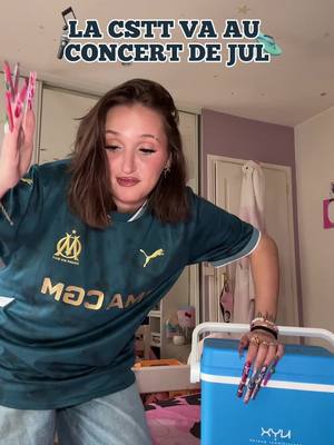 A post by @evacstt on TikTok caption: JE SUIS TROP CONTENTE 😍😍😍 ENCORE 10000 MERCI À @Nyx France POUR L’INVITATION 🫶🏼✨💅🏼#trend #humour #comedie #viral 