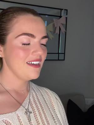 A post by @alexandraxbx1 on TikTok caption: Natural woman 🫶🏻 #arethafranklin #naturalwoman #voiceeffects #singing #singingcover 