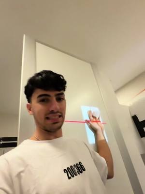 A post by @geroooo_ariass366 on TikTok caption: Se viene otra operacion.. @Cal AI   Codigo: GeroArias