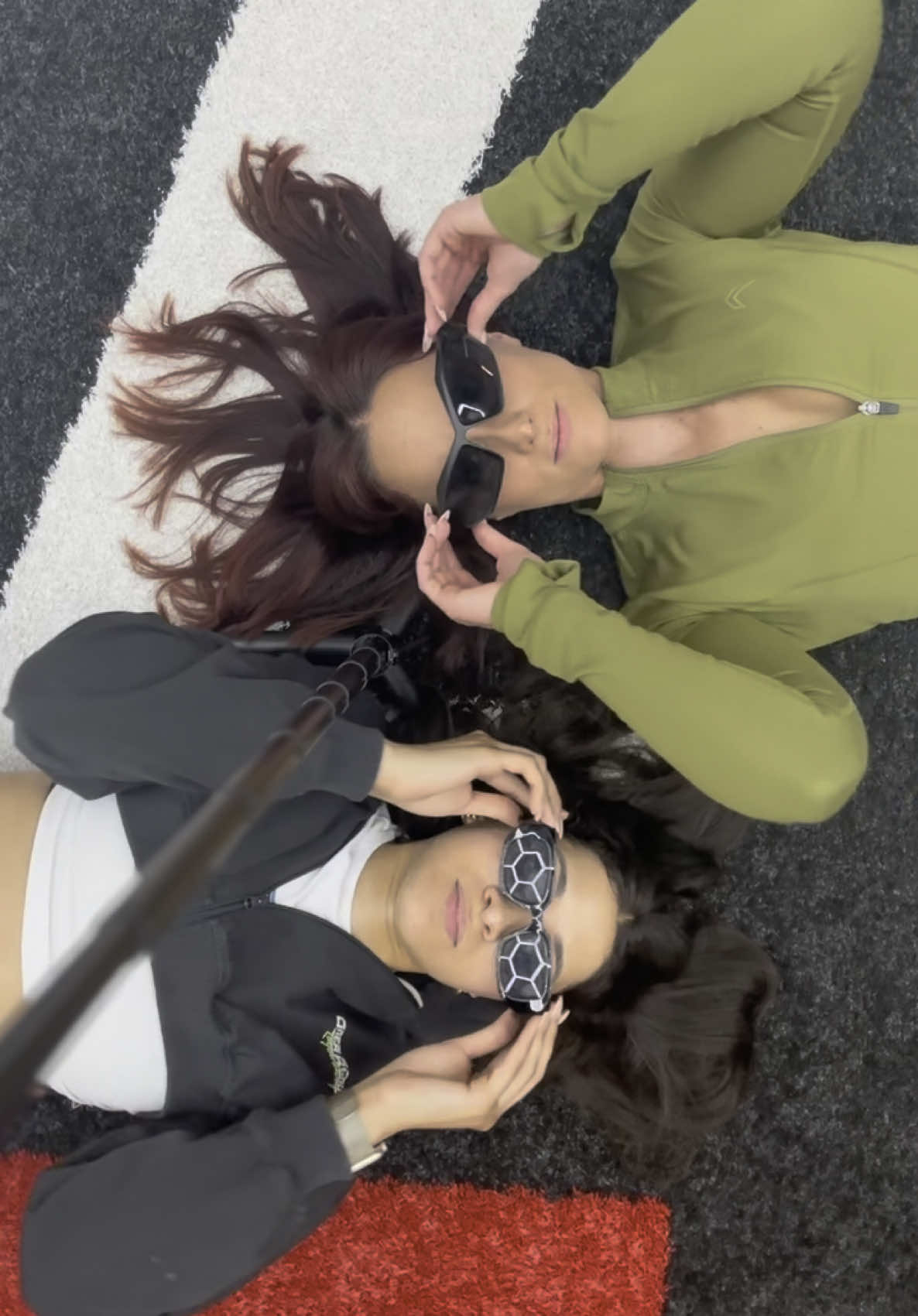 A post by @theedithcruz on TikTok caption: I find it hard… 😎🤭 @kaatiegal 