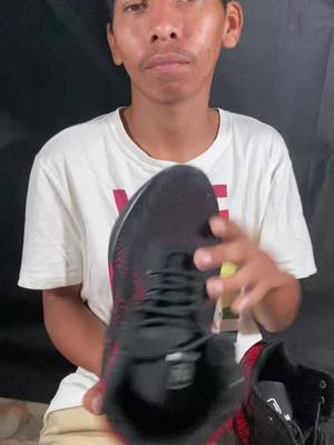 A post by @luisitoeldelplayaazul on TikTok caption: Cansado de usar botas calientes ,esta es la solución 🤩