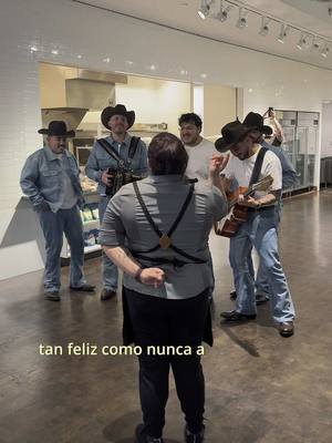 A post by @grupofrontera on TikTok caption: Si no puedes ir al #tinydesk nosotros te llevamos el #tinydesk Gracias por apoyarnos Lala🫶 #grupofrontera #fyp #parati 