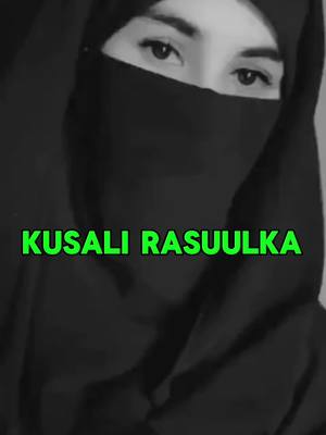 A post by @nahal_14 on TikTok caption: #nahal_14 #faafinta__kheyrka #nahal_15 #miss__aisha1 #fypシ゚viral #CapCut 