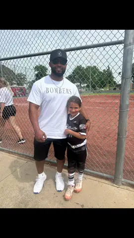 A post by @texasmade8888 on TikTok caption: One proud dad !!! #fypシ゚viral #blessed #fypシ゚viral🖤tiktok #easttexas #fastpitchsoftball 