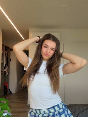 A post by @anascfia on TikTok
