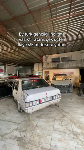 A post by @kayafroza on TikTok caption: Mankenler koşmazmış 😂 #adanaarabatutkunları 