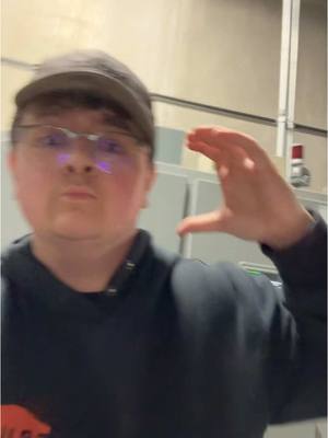 A post by @wackson_22 on TikTok caption: I HAD TO CHANGE NUMBERS FOR MY SANITY 😫💰 #fyp #ian 