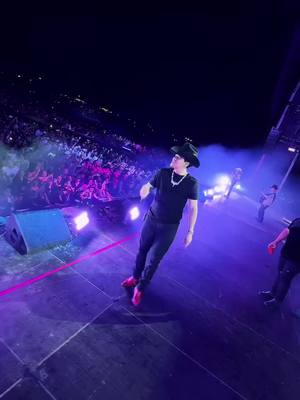 A post by @purofirmes on TikTok caption: Te di amor, del bueno y te lo di hasta Pa’ llevar 🔥🎶 @Grupo Firme #chihuahua #laultimapedatour2025 