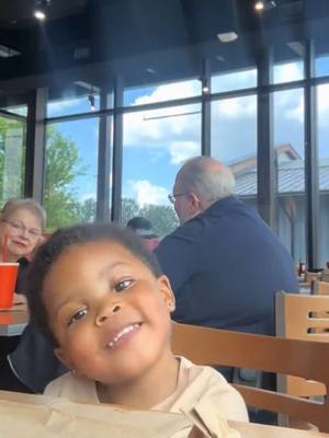 A post by @mia.ariannaa on TikTok caption: 👀 #fyp #MaestriDelPov #azai #viral #toddlermom #anxiety 