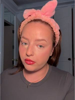 A post by @sheislivi on TikTok caption: I really spiraled and watch my crash out on IG