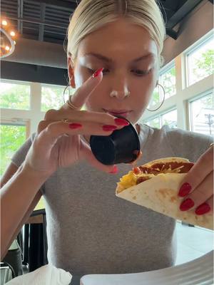 A post by @katieritchiie on TikTok caption: Happy Sunday 