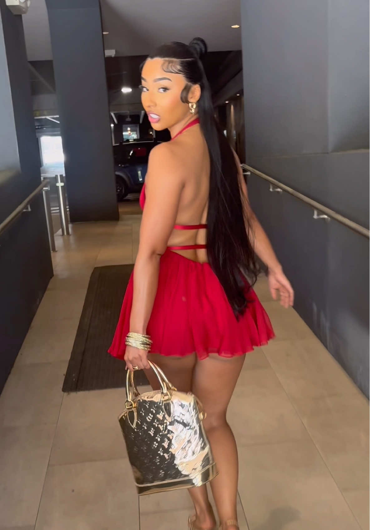 A post by @rubirose on TikTok caption: I treat myself like a princess 🌹 