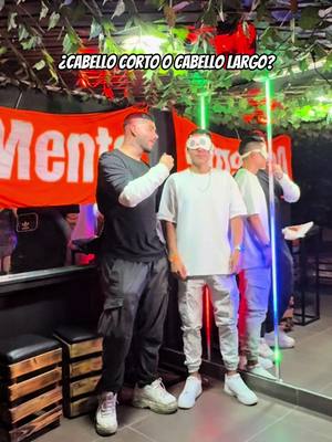 A post by @felipecharrry on TikTok caption: 😂😂 #comedia #humor #amigos #felipecharry 