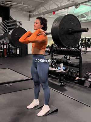A post by @kellylmatthews on TikTok caption: Progress over perfection. 🔗 ïn b!0 #frontsquat #transformation #strengthandconditioning #gymmotivation 
