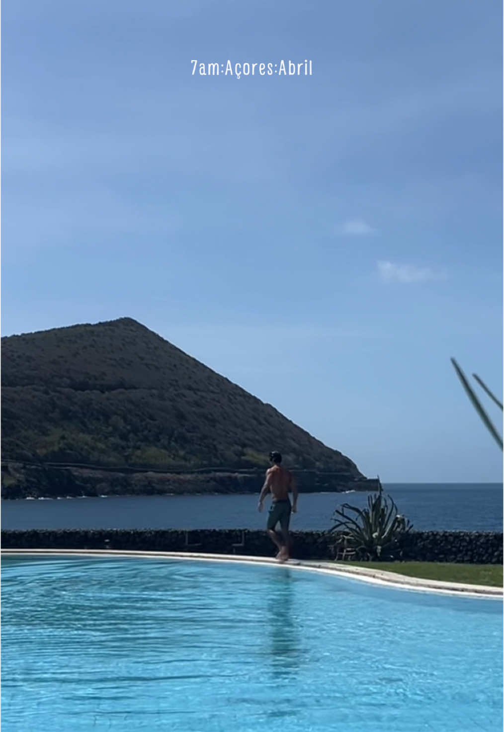 A post by @joaogfsantos on TikTok caption: #fyp #acores 
