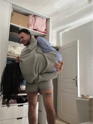 A post by @fleurfratacci on TikTok caption: Venez me chercher svp 