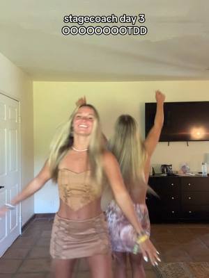 A post by @goofysid on TikTok caption: yeeehaww it’s day 3 #ootd #stagecoach 
