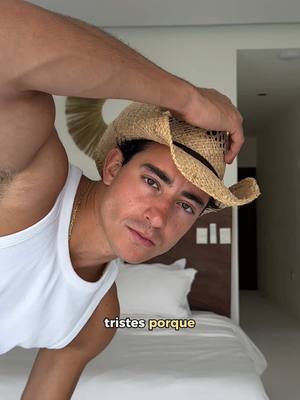 A post by @emilianomedgil on TikTok caption: Grwm sencillo para la playa