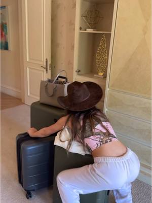 A post by @taylorfrankiepaul on TikTok caption: Let’s go home, it’s been a busy week. Thank you @Hairitage by Mindy for hosting our stay. #hairitagepartner #momtok 