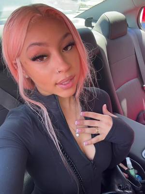 A post by @selenaaryanaa on TikTok