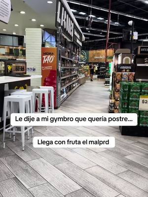A post by @maurobelloo on TikTok caption: Este es el gymbro que todos necesitan jajajajaj @Santiago | Online Trainer  Etiqueta al tuyo 🤣 #gymbros #gymbro #gymsis #gymrats #frutas #fitness #fit 