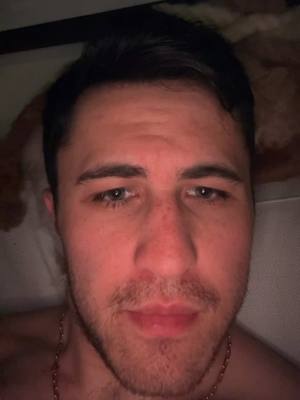 A post by @notolsennchris on TikTok caption: even tho i am not team rob 