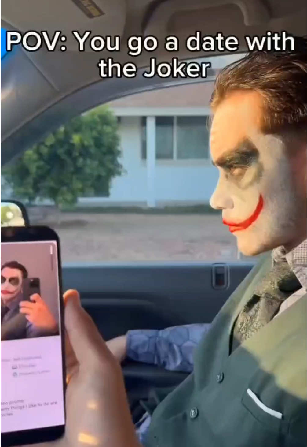 A post by @jacksenlunaa on TikTok caption: swipe-right sound impression #fyp #joker #viral #datewithduet 